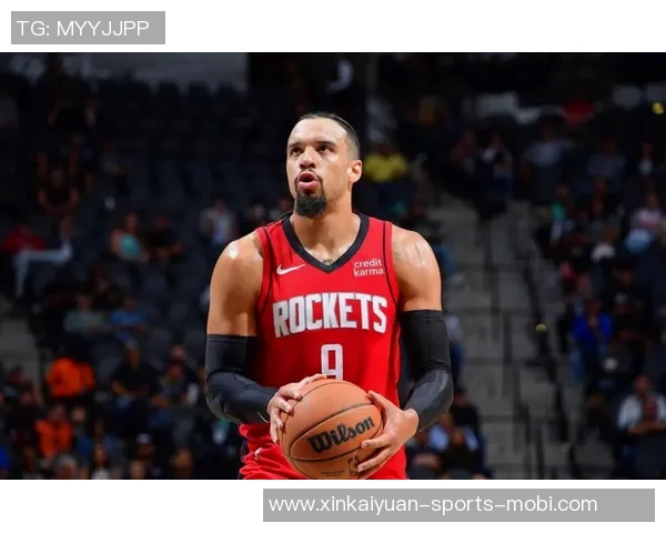 狄龙赞布克突破能力与防守智慧助力队友成长与发展