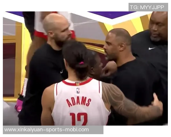 尼克斯与马刺比赛裁判报告揭示争议判罚巴恩斯防守未犯规引发热议